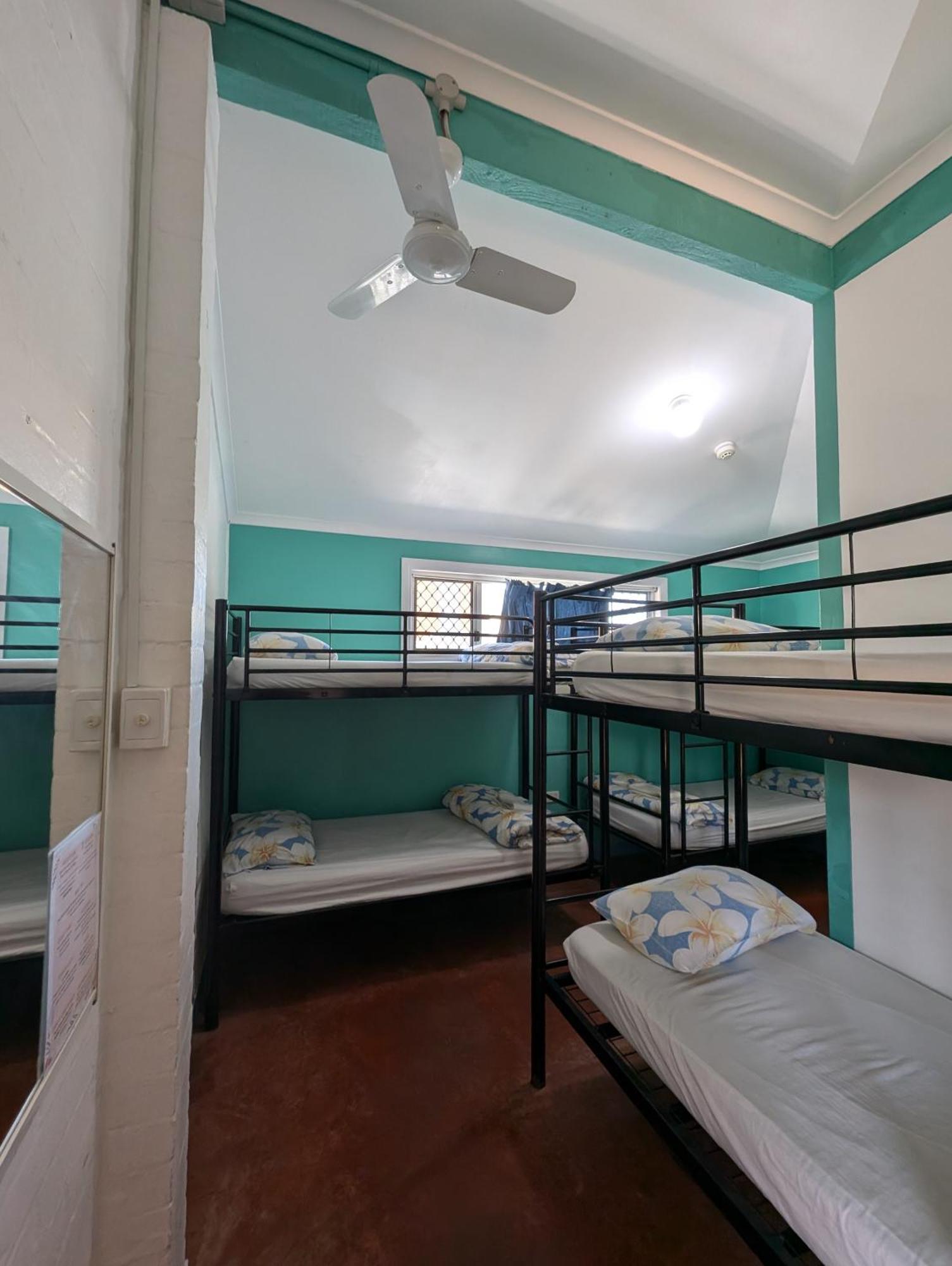 Hostel Ozzie Pozzie Backpackers Port Macquarie Exteriér fotografie